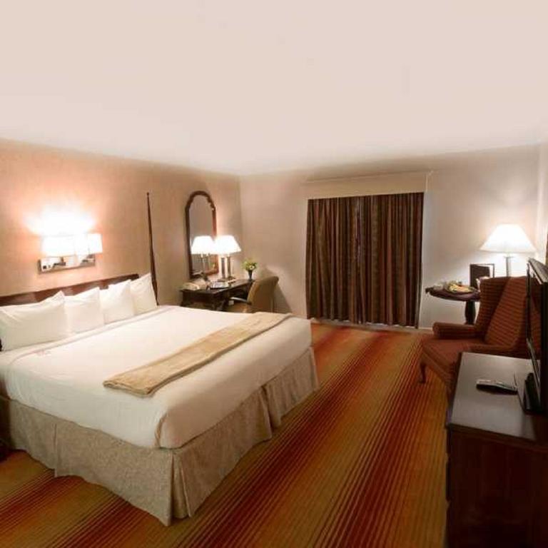 The Inn At Reading Hotel & Conference Center Dış mekan fotoğraf